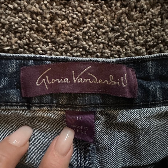 Gloria Vanderbilt Denim Jean Mini Skirt Distressed Hem Studded Pockets Size 14 - Picture 3 of 9